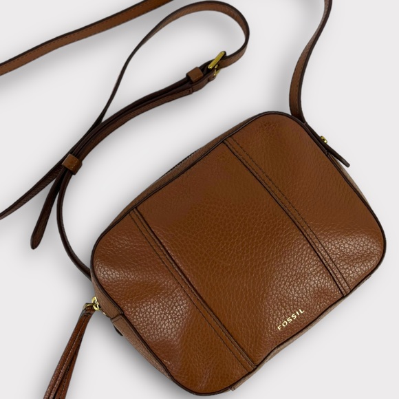 Fossil Handbags - Fossil Jenna Pebble Leather Camera Bag Crossbody